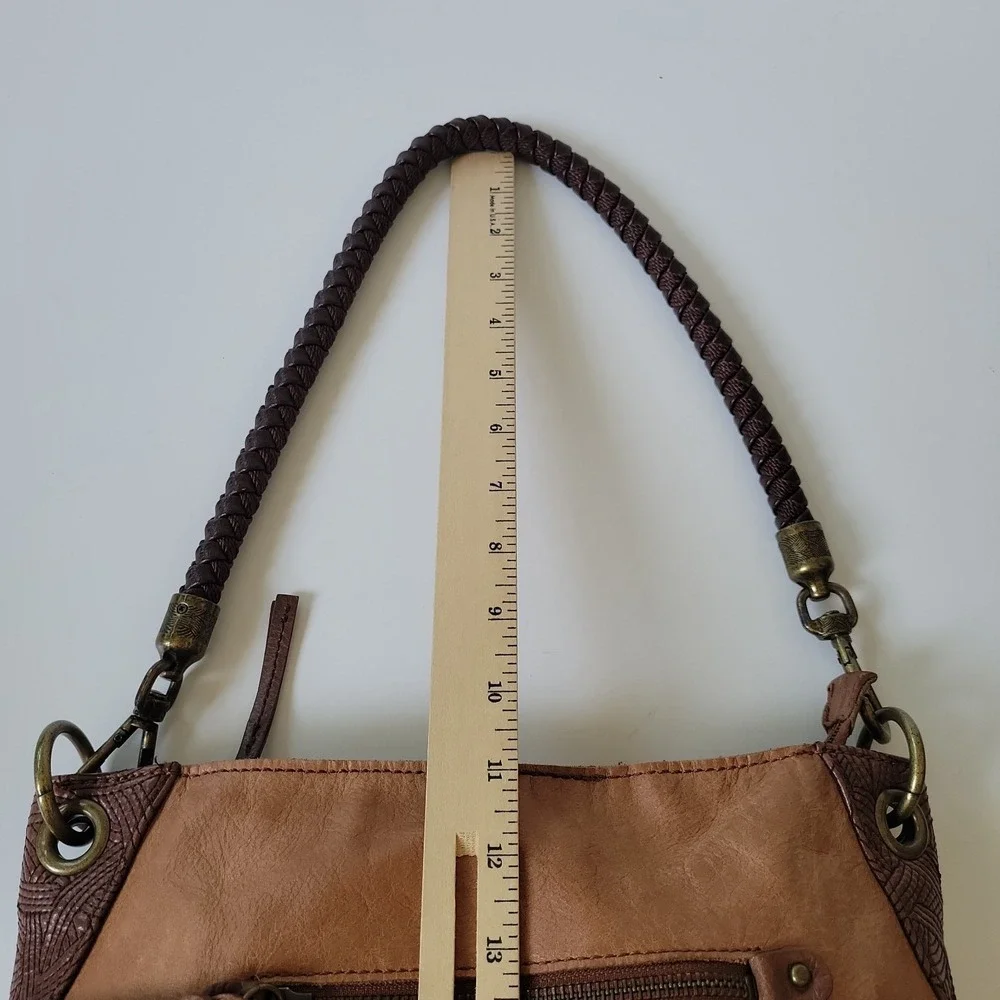The Sak Indio Slouchy Hobo Bag Tan Brown Leather Boho Chic Effortless Western